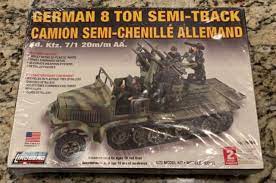 LINDBERG GERMAN 8 TON PLASTIC KIT 1:72