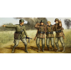 Hobbyboss 1:35 Kursk Bailout from the Pocket 84417