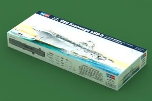 HobbyBoss 1/700 Kearsarge LHD-3 Plastic Model Kit [83404]
