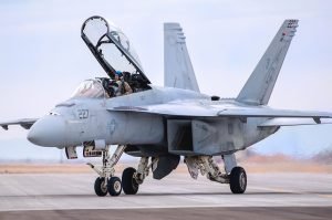 HobbyBoss 1/48 F/A-18F Super Hornet w/Aus Decals 85813